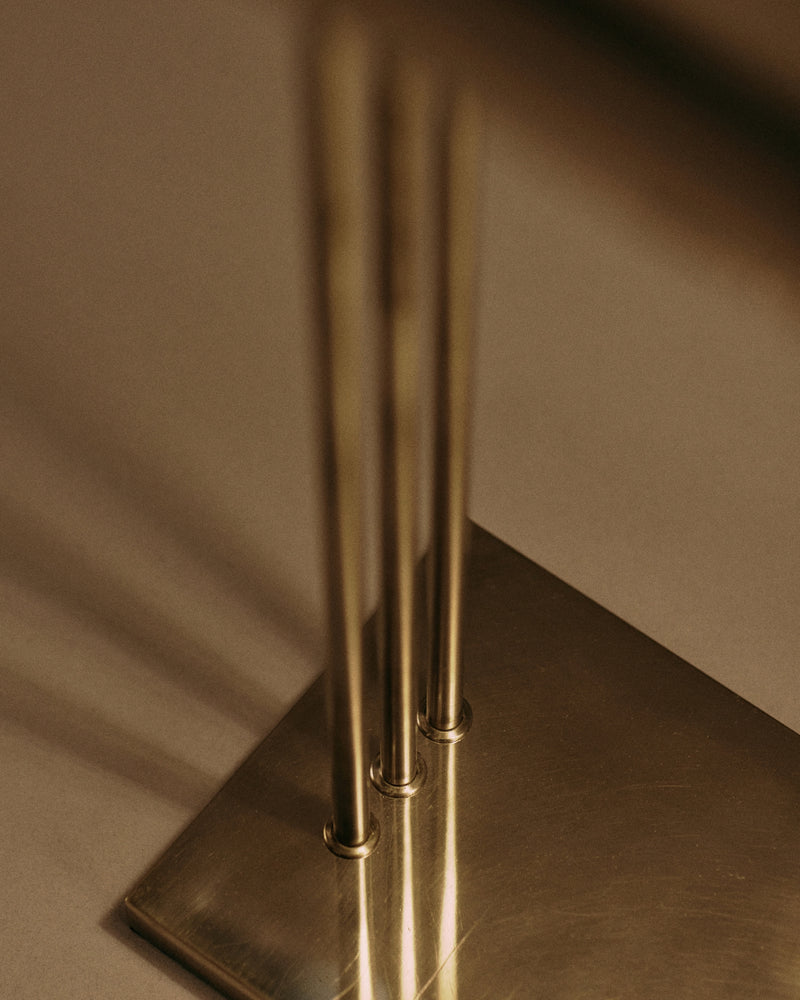 Marcel Breuer table lamp — nickel-plated brass detail, Paris 1925.